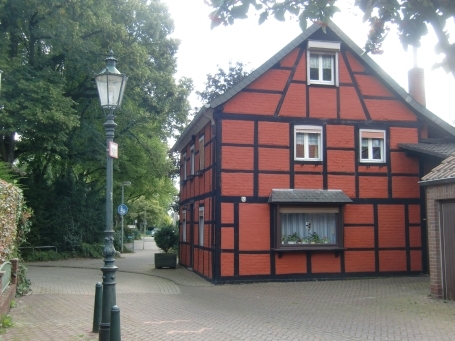 Korschenbroich : Adolf-Kolping-Straße, Fachwerkhaus